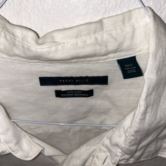 White linen Button up - Picture 3 of 3